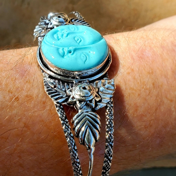 New Carved Double Moon Face 925 Silver Bracelet. - Picture 5 of 12